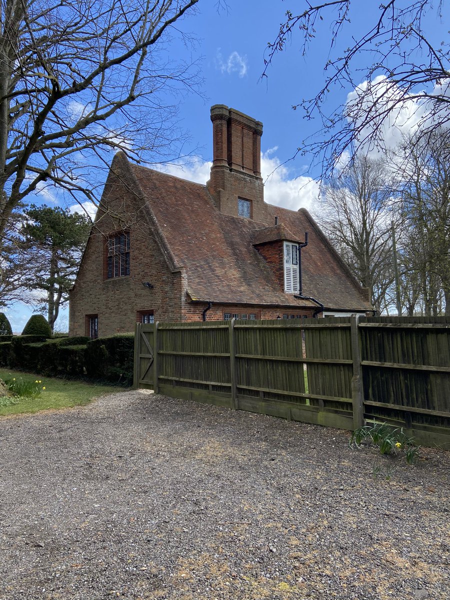 Charles Holland tweet media