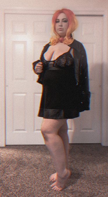 Currently holding some BOMB promotions ❤️ find out more @ https://t.co/jjXK7YEb2d #onlyfans #kinklife<a href="/tag/rockabilly"class="tags"><span>#rockabilly</span></a><a href="/tag/kinklife"class="tags"><span>#kinklife</span></a><a href="/tag/onlyfans"class="tags"><span>#onlyfans</span></a>