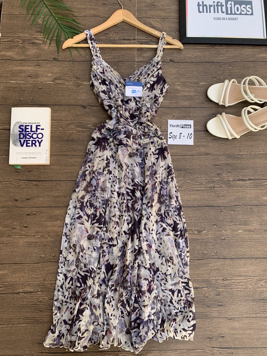linsoigne_ng's tweet photo. Price: 3500

COMES WITH FREE DELIVERY WITHIN ABUJA🥳) 
Availability: 💯💯
Send a DM to order 

Delivery is nationwide 🇳🇬
Floss on a budget 🎈
#AbujaTwitterCommunity https://t.co/uCDJC7i69T