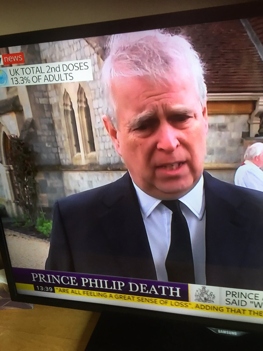 RachelG21879460's tweet photo. Apart from the FBI does anyone really want to hear from Prince Andrew? https://t.co/jhE34pfh44