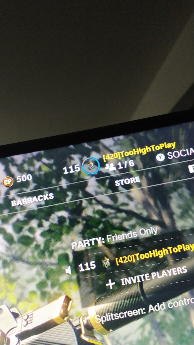 TooHighToPlay's tweet photo. I had 2400cod point what happened?!?!?? @Activision @CallofDuty https://t.co/Bjzy7l7xQc