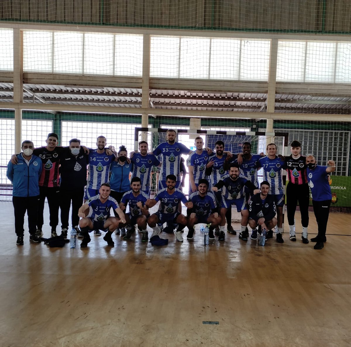 Victoria de nuestro <a href="/ritec_sl/">Ritec SL</a> contra <a href="/cbm_elche/">Atticgo Balonmano Elche</a> 29-33
+2 que asegura matemáticamente nuestra presencia en PRIMERA la prox temporada
Enhorabuena a todo el equipo, afición y,sobre todo,a <a href="/ritec_sl/">Ritec SL</a> por creer en nosotros.
Gracias <a href="/AYUNTAGUILAS/">AYTO. DE ÁGUILAS</a> y resto de patrocinadors SEGUIMOS!💪🤾‍♂️🤾‍♀️