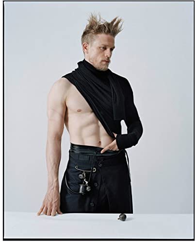 "Who would I be if I didn't provide a proper #SeductiveSunday 

Even if it doesn't appear most others are doing one"