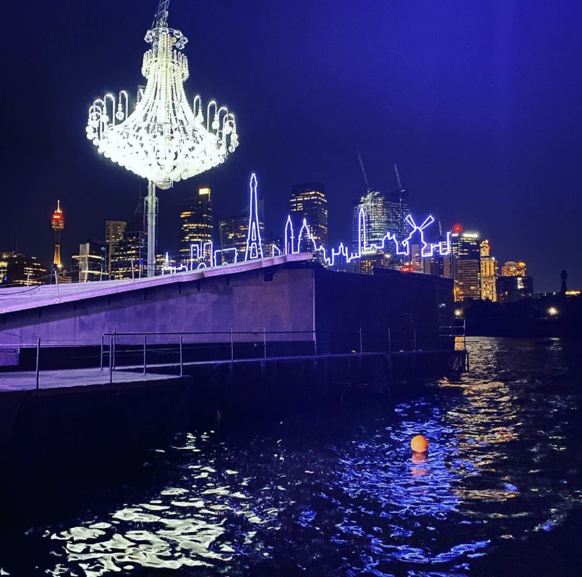 MicrobialMaria's tweet image. Amazing night at the opera #LaTraviata 

#handaopera #sydneyharbour