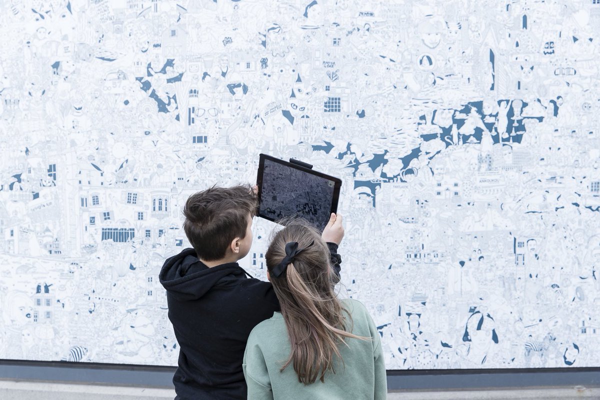 AoiEsteban's tweet photo. Have you experienced the three digital artworks currently on display across Ashford? #ALTASH is running for one more week so be sure to grab your phones and walk through town to experience the art before it’s gone!🦊🤳
Photographs by @igor_emmerich https://t.co/ZdYUgYYpZW