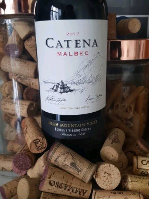 thewinebluff's tweet image. 4/5, 91pts 

€16.99 @supervaluirl (reduced from 19.99)
…. Wine from Catena via Vivino: vivino.com/users/stephen_…