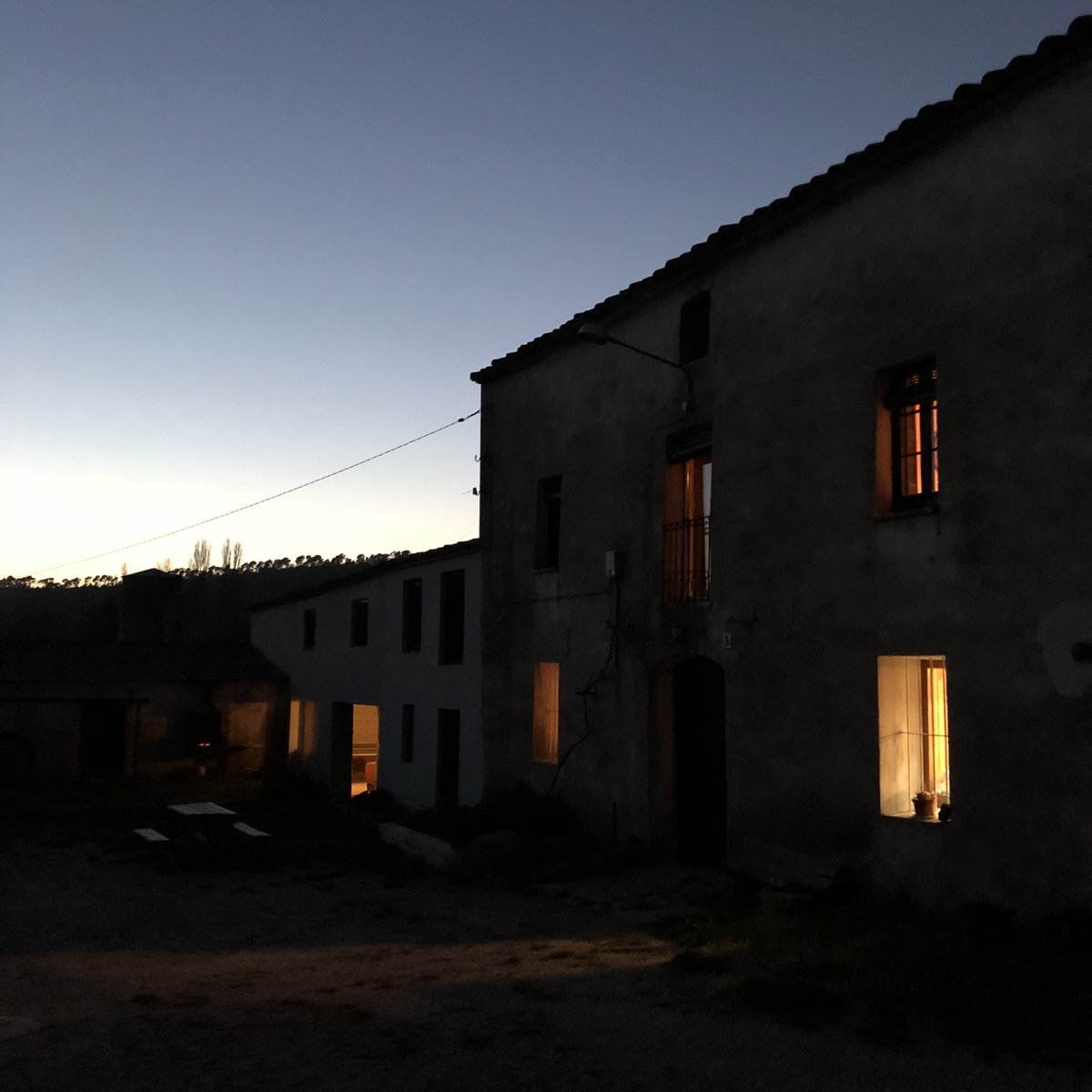 Back to reality after a week in nowhereland. Bye bye chirping birds, welcome back internet connection!