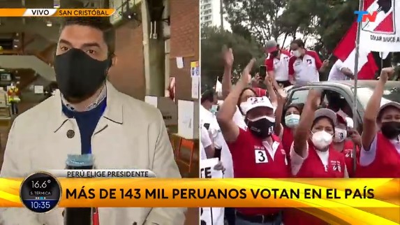 adlerwappen's tweet photo. A ver, a ver, ... explicame 
Mientras te militan la inconveniencia y la peligrosidad de  hacer las #PASO2021 por el #virus, los contagios y otras yerbas, abren las escuelas para que voten los 105.000 peruanos que viven en #Argentina 
¡Virus selectivo che!
Y políticos bien hdp https://t.co/klQcCeIRnX
