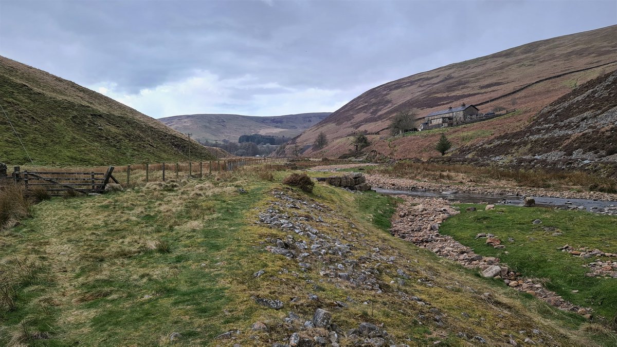 Passing Smelt Mill yesterday whilst returning from a smashing walk along Langden &amp; Haredon 👋 <a href="/BPMRT/">Bowland Pennine MRT</a> 
Full walk here: explorebowland.co.uk/langden-brook-…
#forestofbowland