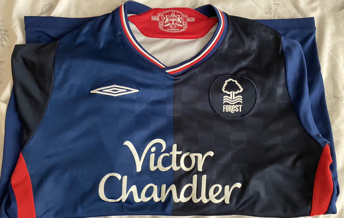 09/10 AwayLarge Slight sponsor crack where c & t meet but otherwise superb£25  #NFFC