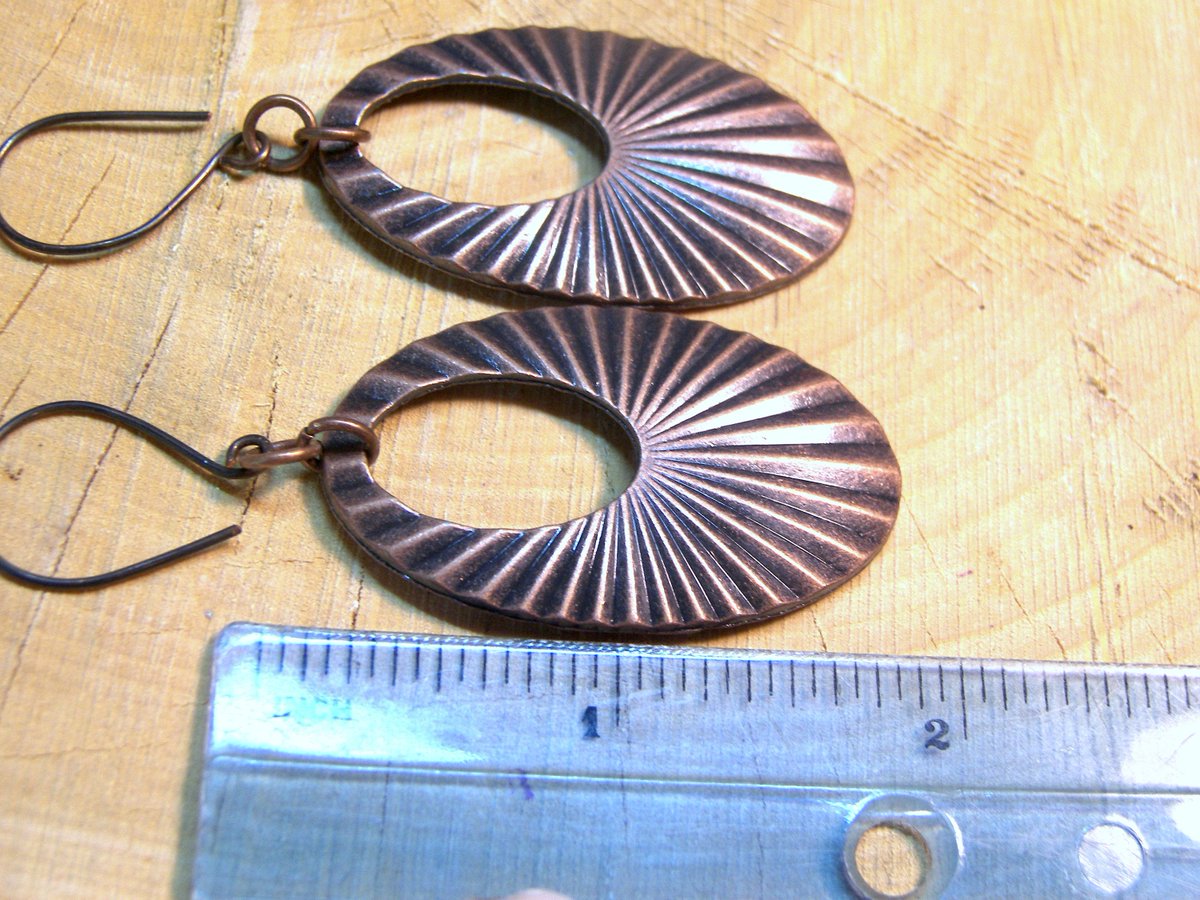 Black Oxidized Copper Sunburst 2' Earrings etsy.me/39caKWE #WomensJewelry #handmadejewelry #BohemianJewelry #EverydayJewelry #LunaEssence #CosmicJewelry #bohochicjewelry #giftforher #beadedjewelry #Etsy #CopperSunburst