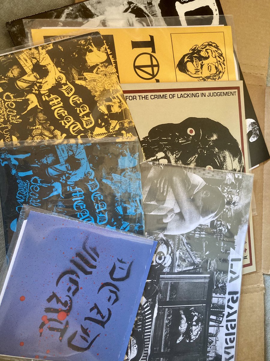 yamaramone7165's tweet photo. ロンドンより入荷‼️
Punk❗️Punk❗️Punk❗️

#Punk #77Punk #Hardcore #postpunk #Record #Garage #nofrontteeth #KBD #deadmeat #xincruder #anarcho #uk #indonesia #larabbia #totaljerks https://t.co/o7J5IfYAnJ