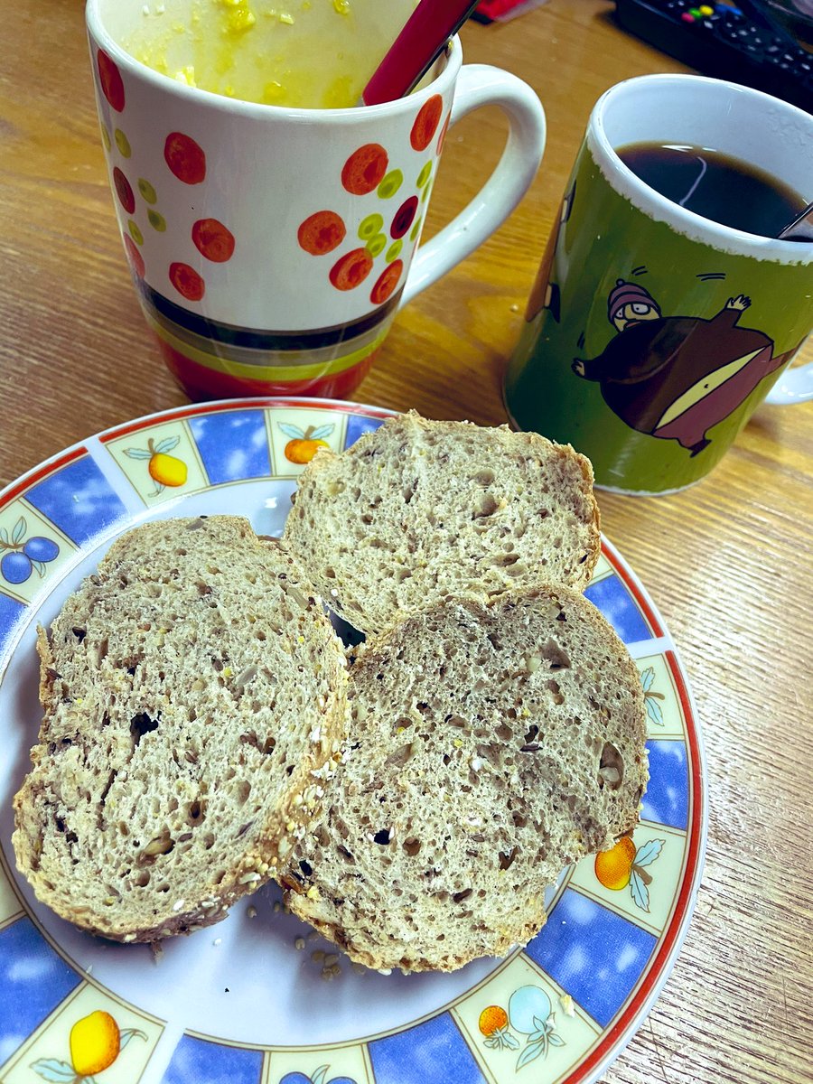 Marcela17_21's tweet photo. Desayuno de domingo 😋 #Huevoalacopa ☕️☕️☕️ #Chilotito https://t.co/9T5lRls7M7