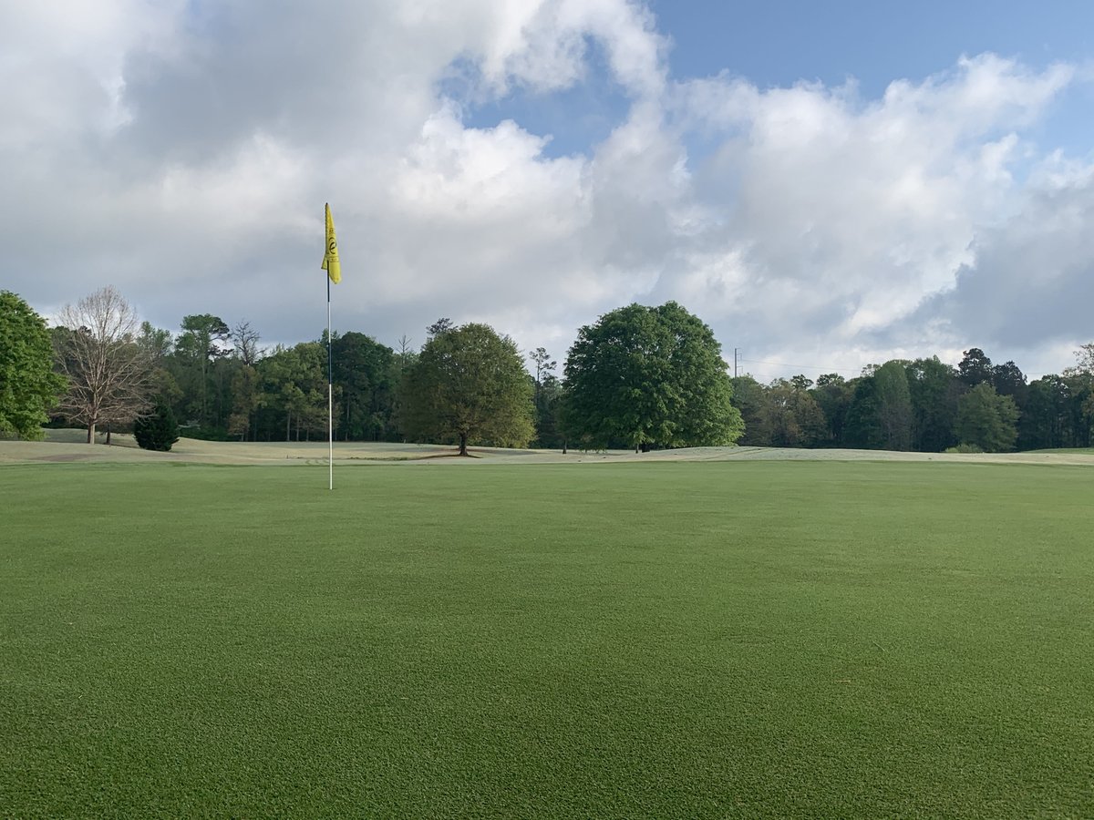 It’s Sunday.. At The Oaks!