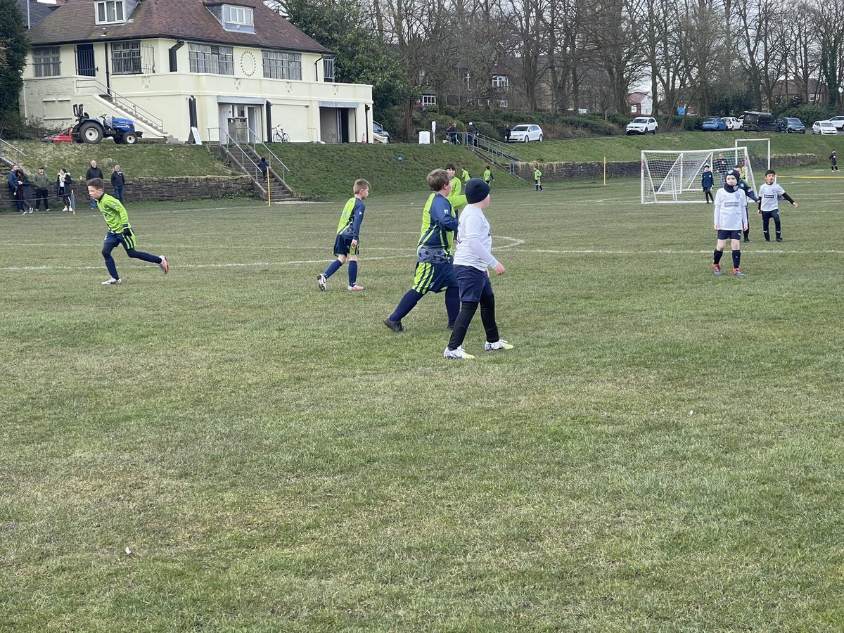 mossbankjfc's tweet photo. #MossBankJFC our U9s Whites in action yesterday on the @LeasingOptions Pavilion v @AfcBurnden in a great game in the @CPLGrassrootsUK โฝ๏ธ well done to both teams โฝ๏ธ๐๐ Jacob getting MoTM for the Whites ๐โฝ๏ธ #DPSFinancialPlanning #JRLee #upthebank #GSR https://t.co/pOflIMXCDc
