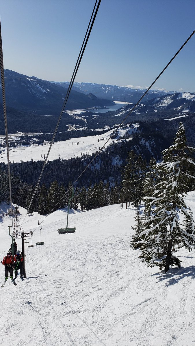 SummitSnow411's tweet photo. It's a beaut!
#Alpental #Chair2 #bluebird https://t.co/TeM5TFoXPt