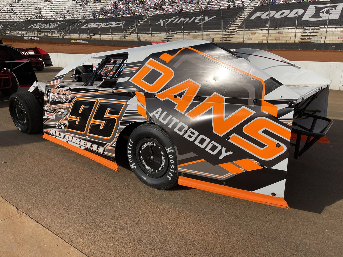 DIRTcarRacing's tweet photo. Checkered: #95 Michael Altobelli gets the win and transfers to the 20-lap, $10k-to-win Feature with...

2. @Thomasracing97 
3. 11 Troy Loomis 
4. 5 Jonathan Taylor https://t.co/B8v1jwywXw