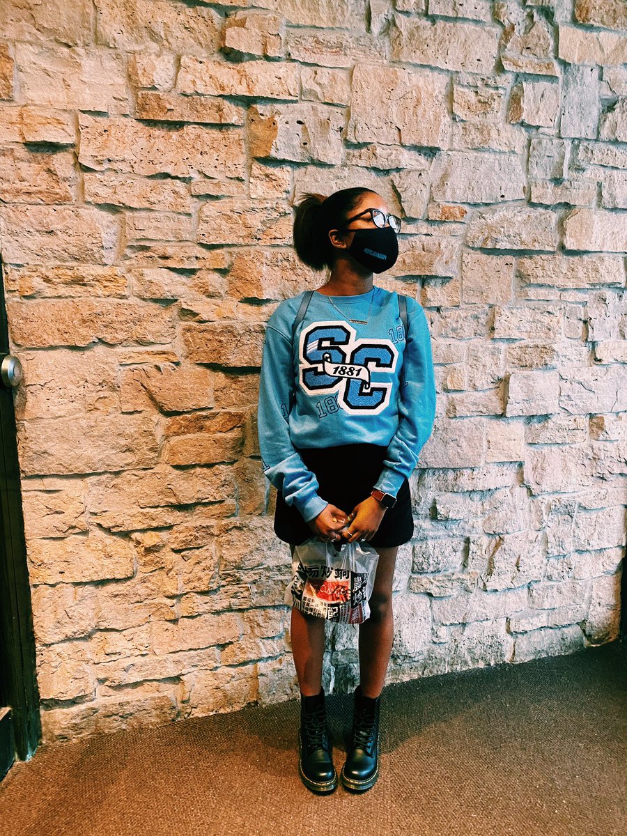 niadillardd's tweet image. top 2 and we’re not 2!!! #SpelmanFoundersDay 🦋