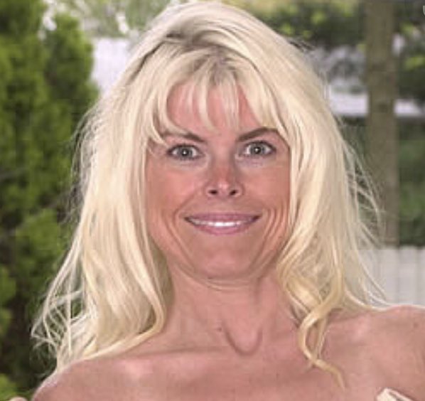 SVirgin48's tweet photo. My granny is such an inspiration to me, receiving those gorgeous looks, I no longer need to save up for Botox because I was #blessed with perfect cheekbones get on my level thank you god thank you mother https://t.co/n4AAJfDz81
