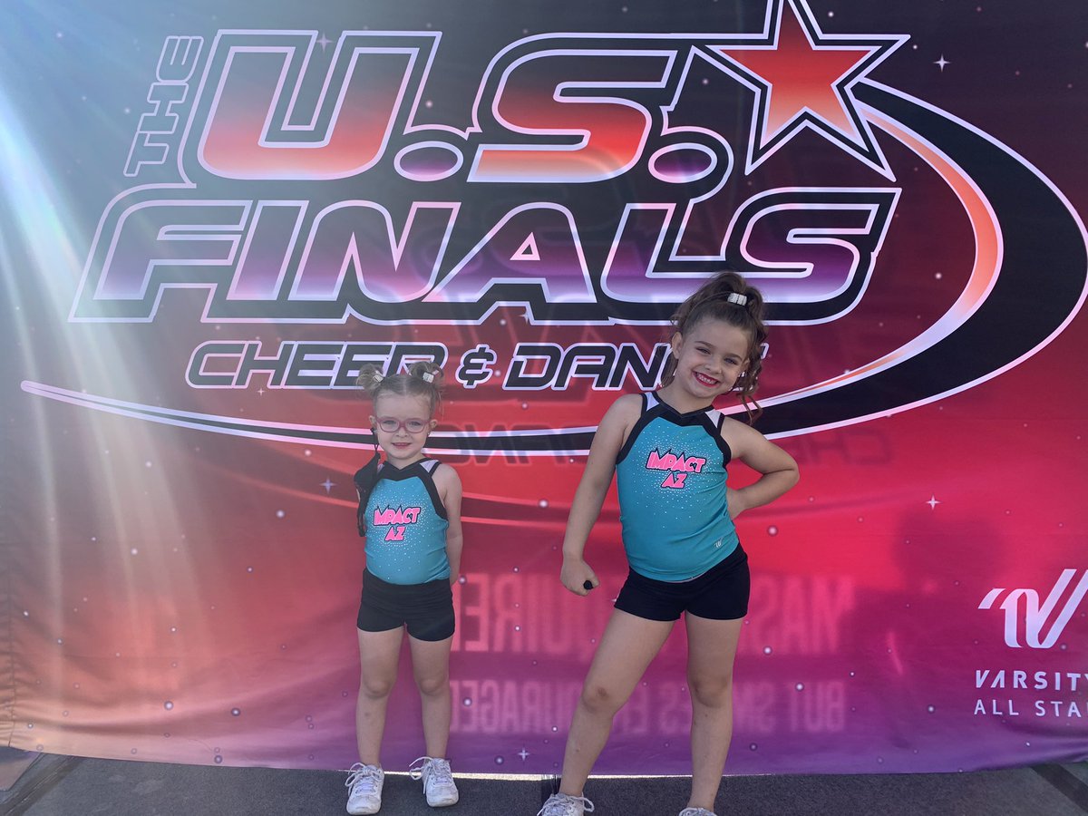 Coach_I5's tweet photo. My girls r about to kill it! @VarsityAllStar #GirlDad #USFinals https://t.co/DZWUsi1H7W