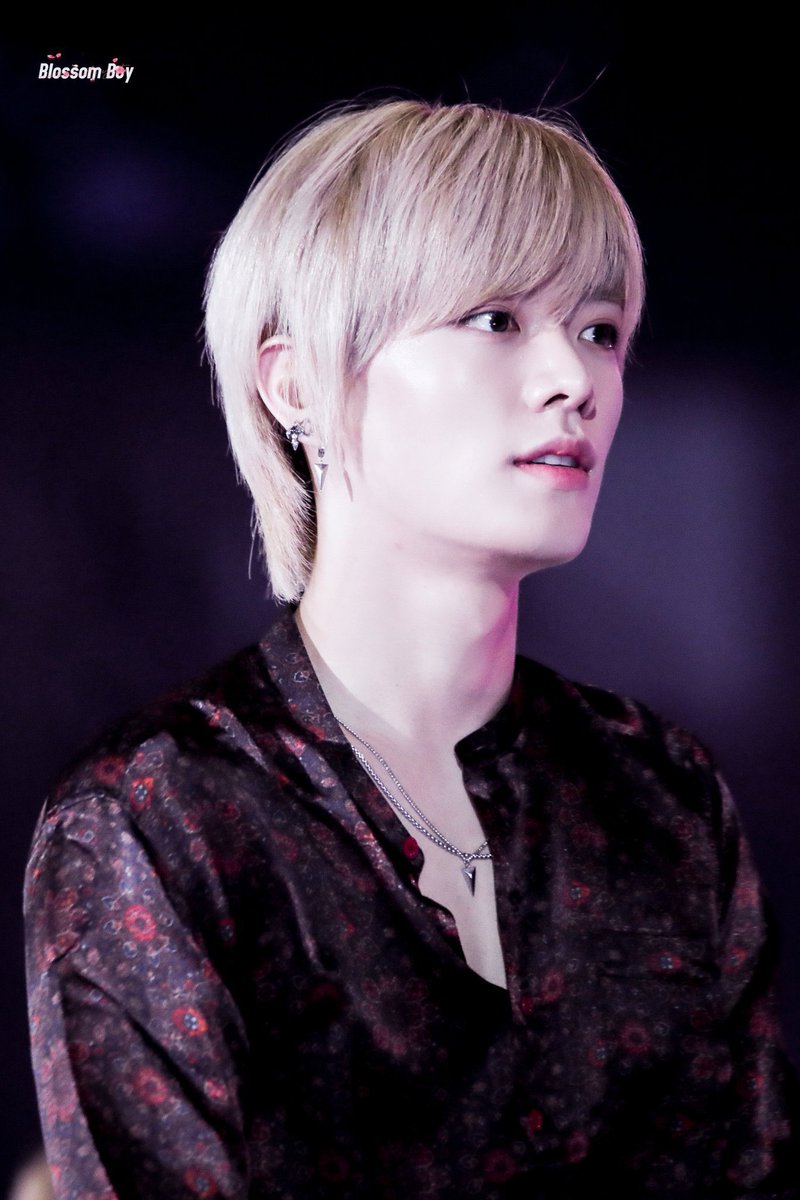 มีคนบอกว่ายูตะเป็นคนที่ตาโตปากสวยแค่เห็นก็โดนใจจนทำให้อยากเข้าใกล้อะคนนั้นที่ว่าคือจอนนี่ซอ