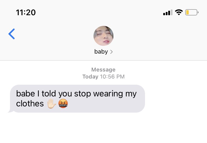 vantekuk's tweet photo. #taekookau where Taehyung and Jungkook have matching clothes https://t.co/0PuE5N59zF