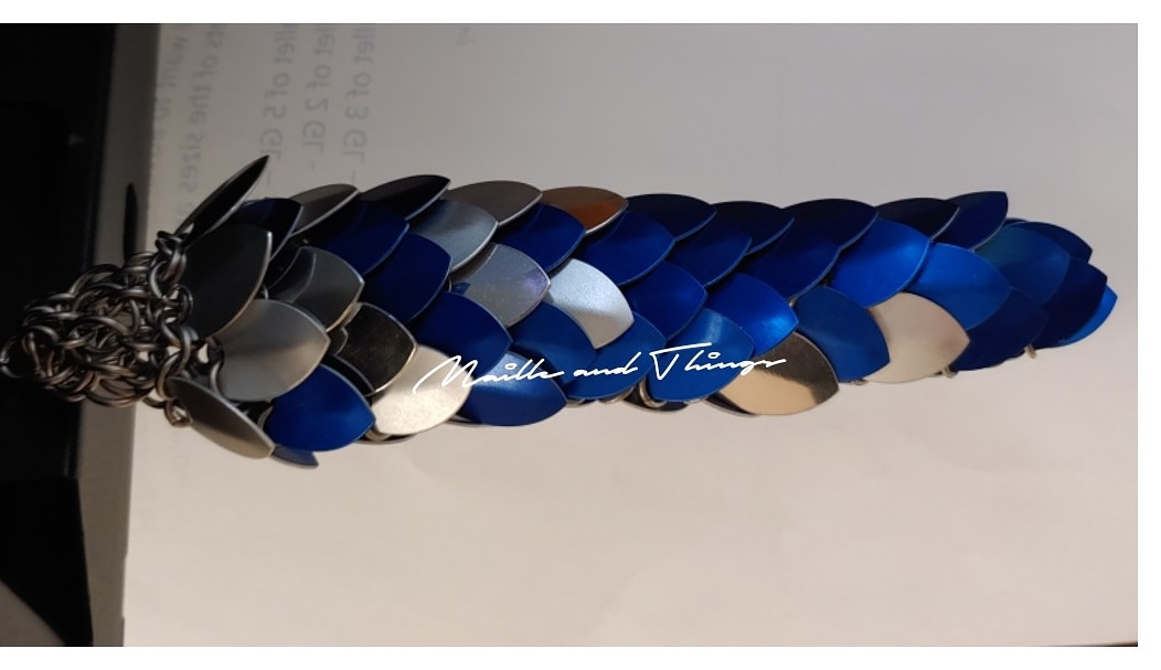 mailleandthings's tweet photo. We've created mini dragon tails that can be clipped onto your purse, backpack, etc. They measure about 4 1/2"-6"! It can be customized too.

#dragontail #accessories #chainmaille #scales #MailleandThings #MTinstagram https://t.co/oKp5pzKuBq