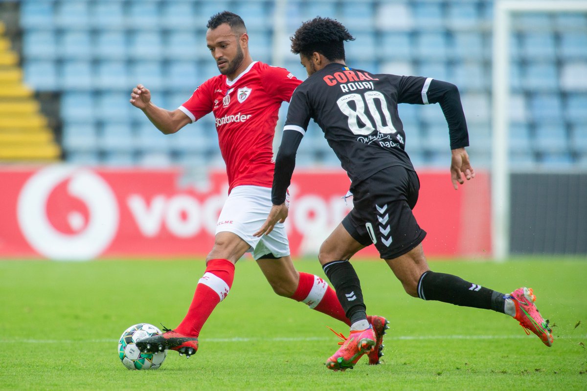 ligaportugal's tweet photo. 🖐 Mão cheia de golos para os açorianos num duelo ⚔️ insular 🏝️
Santa Clara 5-1 CD Nacional
Crónica da partida 👉 https://t.co/T4Sy1vcAqg
📸 LUSA
#LigaPortugal #criatalento #createstalent #futebolcomtalento #CDSCCDN https://t.co/ow61IiNoHH