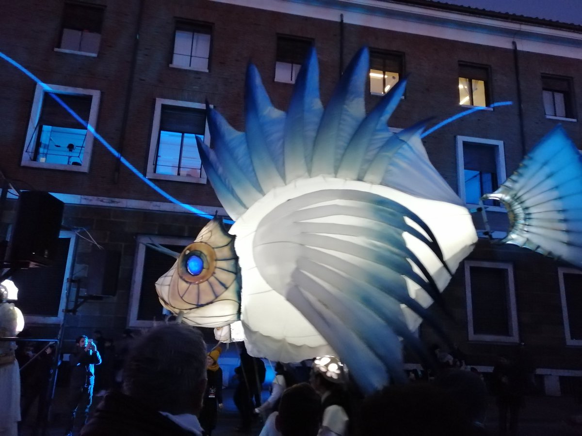 yiflear's tweet image. Fish in Rome...🐟🐟🐟

#rome #nft #nfts #cryptoart #nftcollector