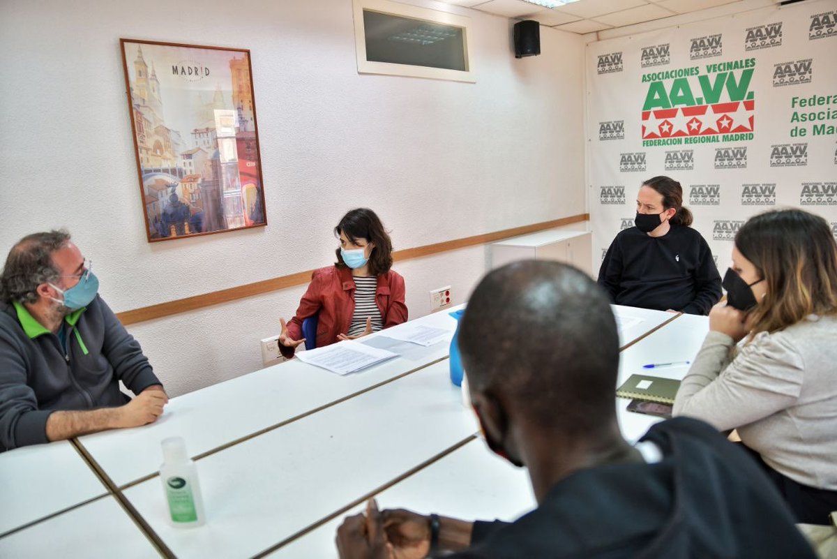 Serigne_Mbaye_'s tweet photo. Hoy nos hemos reunido con la @FRAVM para escuchar sus propuestas para la Comunidad de Madrid. 

No es posible entender Madrid sin sus barrios y sin el tejido asociativo que lo articula. 

Gracias por el encuentro. https://t.co/eu8Pdklxz7