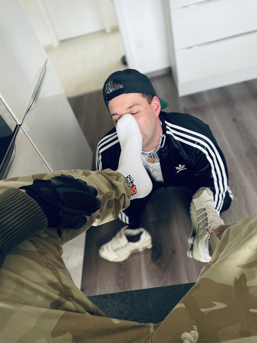 boysnsneaks's tweet photo. Sunday afternoon playtime😈🤪 https://t.co/GetDrfEex4