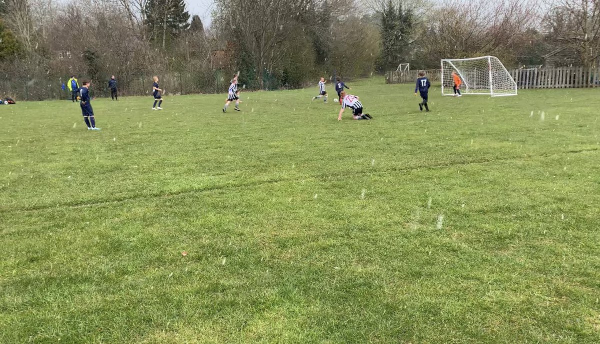 What a weekend! Lots of goals, saves &amp; tackles. It’s great to be back, from  sunny ☀️ Barnton to snowy ❄️ Macclesfield via Moss Farm the boys &amp; girls had a great time enjoying their football once again 👏🏻👍🏻⚽️⚫️⚪️🟠 @FootballGrf