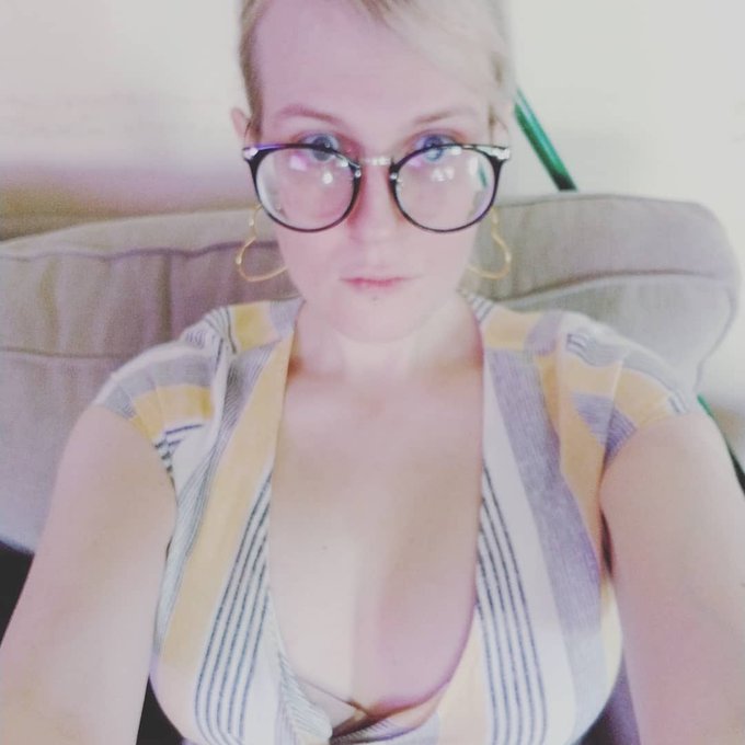 #CiciLux #hoops #blonde #glasses   I'm on Instagram as @cici_lux_  https://t.co/8GbTocYjGf https://t<a href="/tag/cicilux"class="tags">#CiciLux</a><a href="/tag/hoops"class="tags">#hoops</a><a href="/tag/blonde"class="tags">#blonde</a><a href="/tag/glasses"class="tags">#glasses</a>