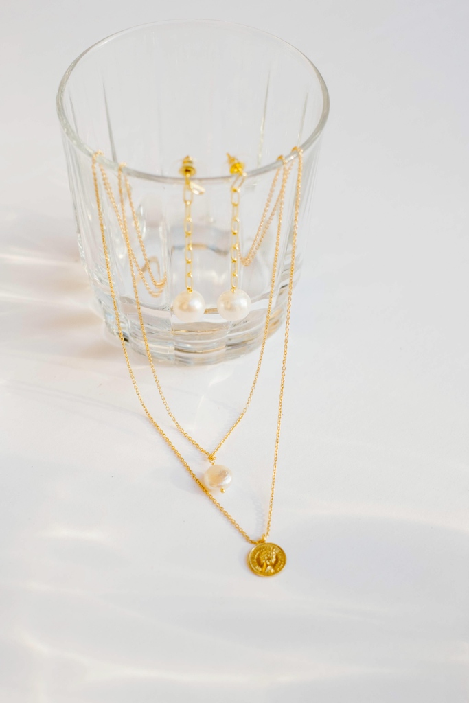 Let's play a game...we want to see the last 5 emojis you used. We will go first — 🤍✨🌱🕊😂

Leave yours in a reply below!
#TradesofHope #TOHStyle