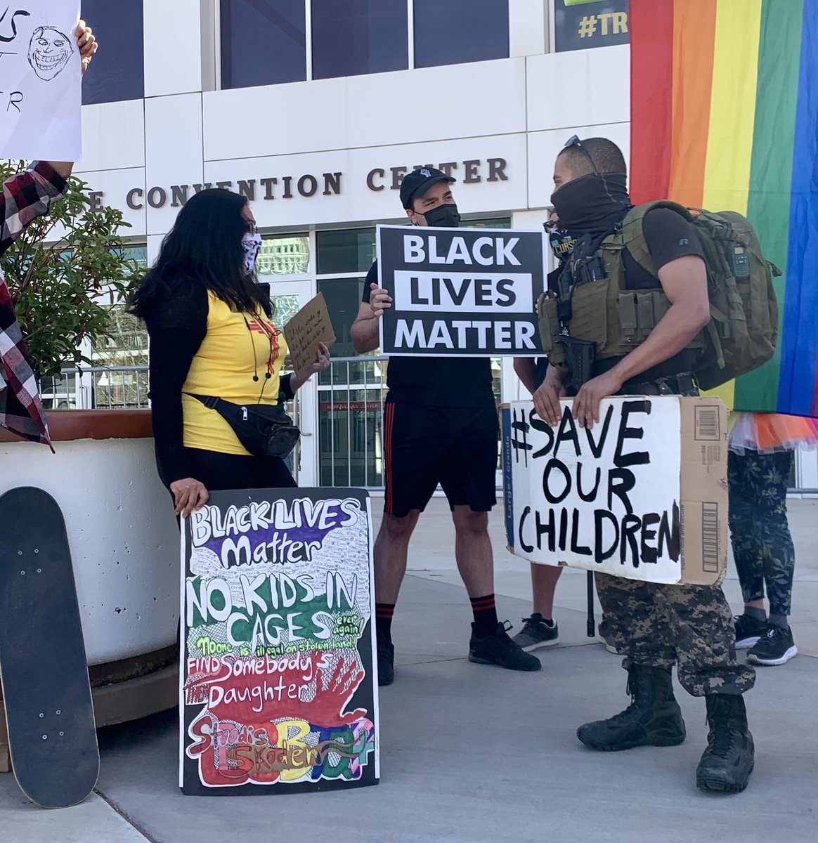 Proud Boys rally is supposed to be starting now but there’s just this one guy. The back of his sign says “all guns matter” and he has three kids with him
