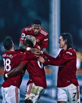 iam_wilsons's tweet photo. No Manchester United fan should have a few hundred followers because we're the GREATEST club in the world with over 1.02 billion supporters.

Retweet &amp; drop "❤❤" let's follow each other now to celebrate this MASSIVE WIN!!!!

#MUFC #TOTMUN https://t.co/zgiZoIMteA