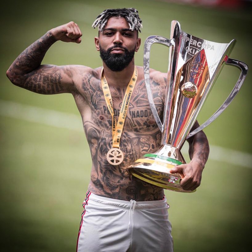 gabigol's tweet photo. Fazendo história, tipo revista em quadrinho https://t.co/C103NfGCzM