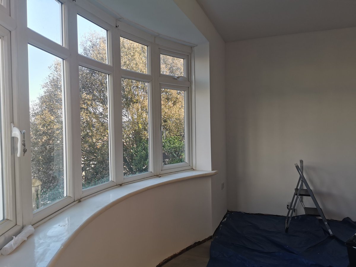 Imperfect77's tweet photo. Lovely jubley! ๐๐๐
Paint next ๐ฅณ
#diy #plasterer #homerenovations #renovation #plastering #renovations #diyproject #decorating #newhome #before #beforepics #Project #painting #painter #prepped #decor https://t.co/nZfwyw1Zd6