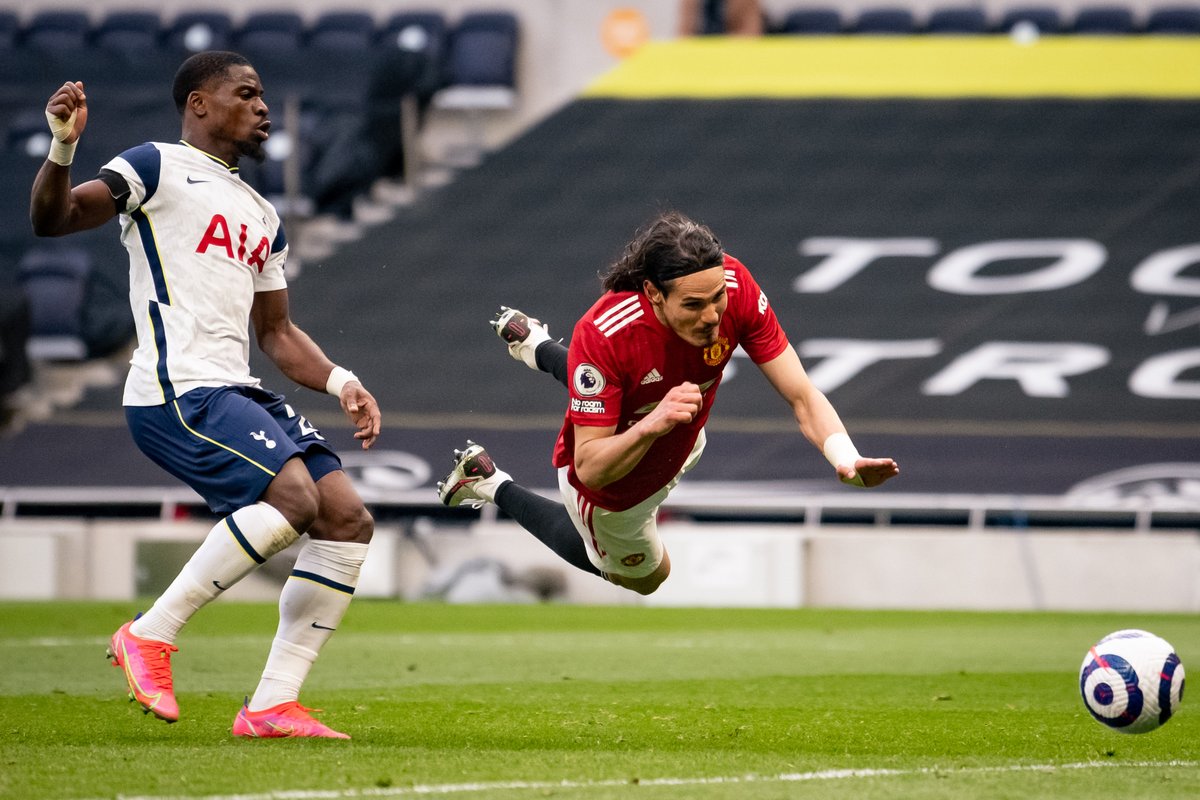 ManUtd's tweet photo. majestic
/məˈdʒɛstɪk/
𝙖𝙙𝙟𝙚𝙘𝙩𝙞𝙫𝙚

1. beautiful, powerful, or causing great admiration and respect

📖 See: Edinson Cavani 🐂 https://t.co/mu1tWLzApI