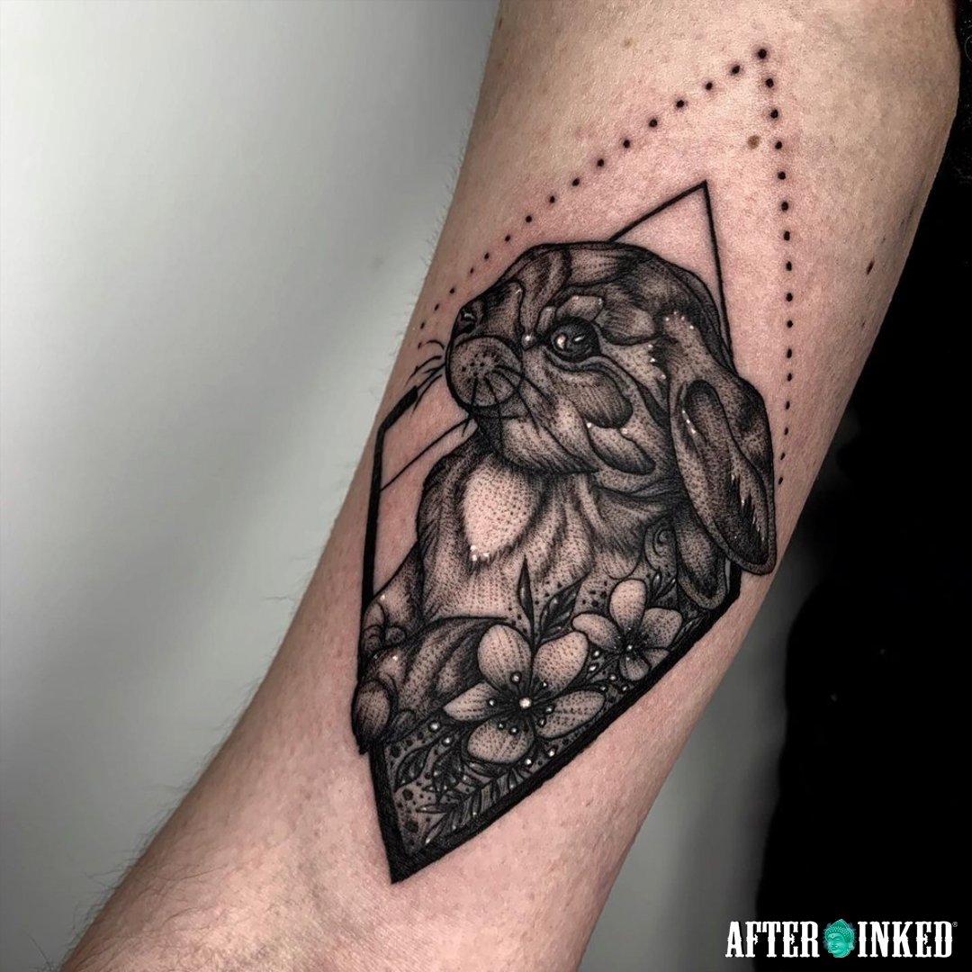 AfterInked's tweet photo. We can always count on our pets to bring some goodness to our day. #NationalPetDay #PetDay #dogs #cats #rabbits #LoveYourPetsDay ❤️🐾 #afterinked #proudusers #formulatedforperfection #afterinkedeveryday #tattooaftercare #foamcleanser #vegan #valkiriart_tattoo #visualinkstudio https://t.co/CjDLBoD73i