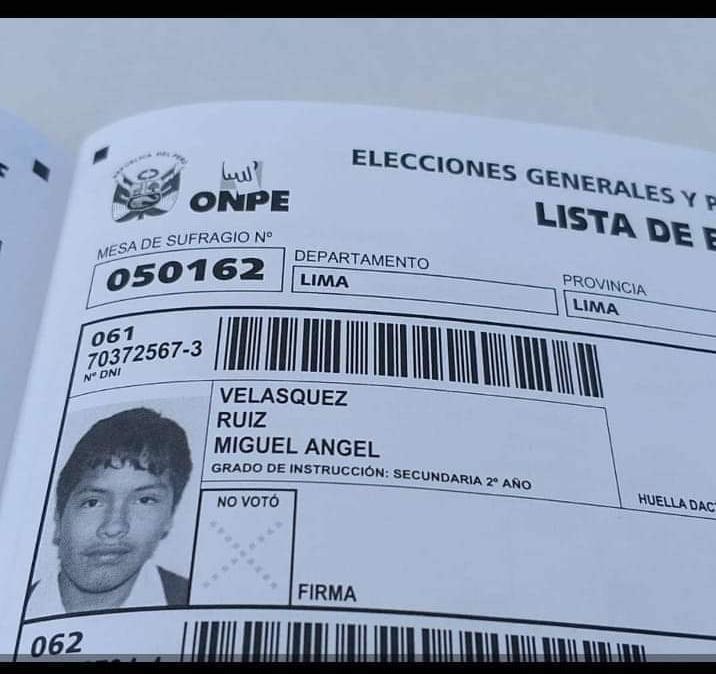 leoruizg7's tweet photo. Mi prima asistió como miembro de mesa y se llevó con la "sorpresa" de que mi primo, quien falleció hace 15 años cuando apenas tenía 13, aparece en la lista de electores. @ONPE_oficial , mi familia y yo quisiéramos una explicación al respecto. @JNE_Peru https://t.co/rkcUxNaSef