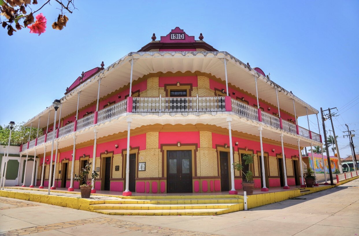 Anilu Ingram on Twitter: "Pánuco es un municipio lleno de tradiciones,  costumbres, gente honesta y trabajadora, que saca lo mejor, en situaciones  adversas. ¡Gracias por recibirnos! @RickyGarciaE @ZitaPazzi  @RodrigoGarciaMX #VeracruzEsNuestro ...