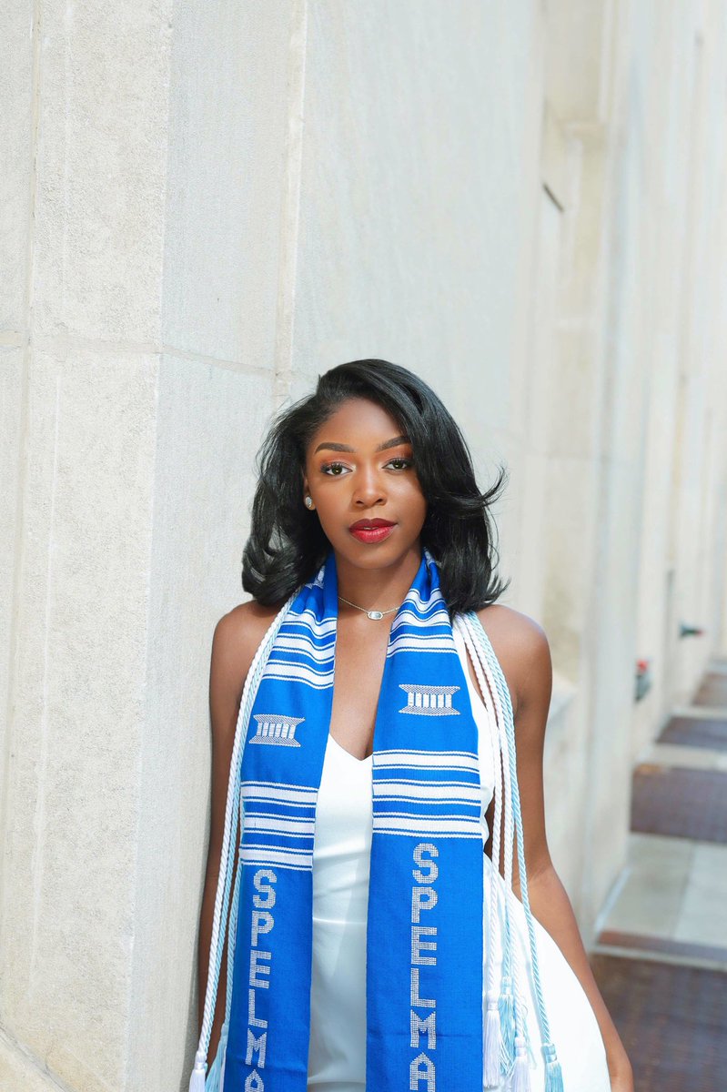 darkoooo_'s tweet photo. Ain’t Nothing Like a Spelman Woman..💙 https://t.co/f52BVXsJrb