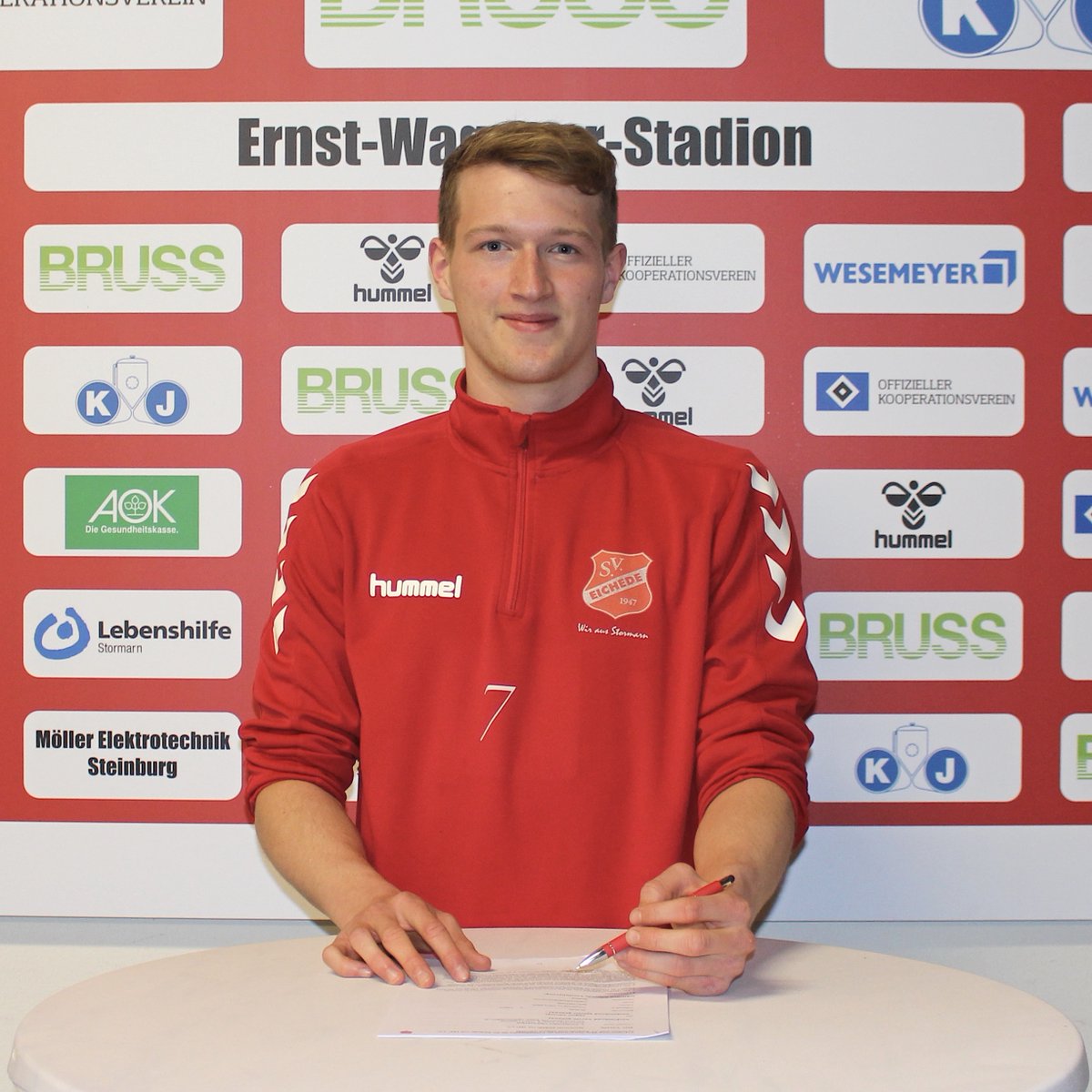 Aus der U23 in die Liga-Mannschaft!💪💯 Verteidiger Alexander #Hintz und Angreifer Miguel #Albrecht rücken zur kommenden Saison aus der U23 in den Liga-Kader auf.

➡️ Zur Meldung: bit.ly/3wP0IF5
____
#SVEichede #WirAusStormarn