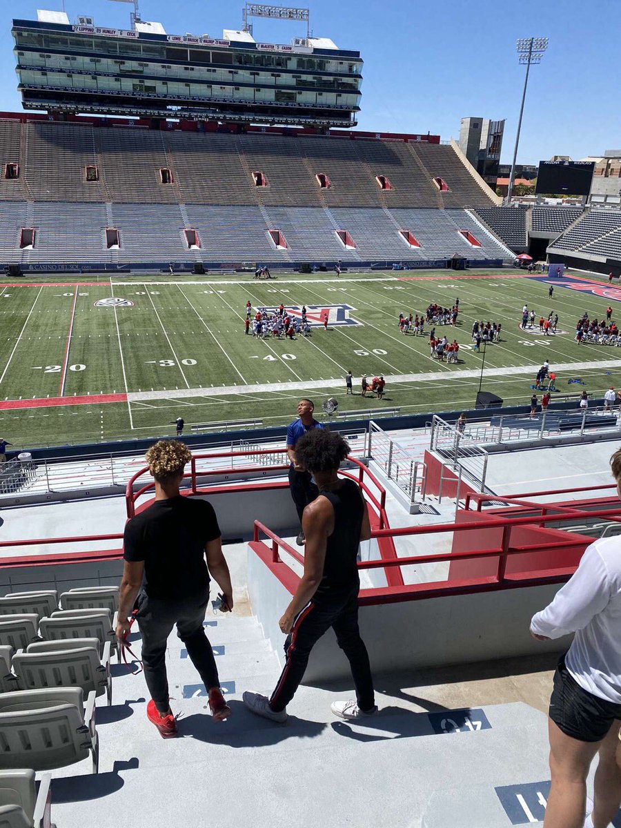 Bryan King (@bryanking03) on Twitter photo Had a great time yesterday at the <a href="/ArizonaFBall/">Arizona Football</a> scrimmage!! #BearDown #itspersonal 🔵🔴<a href="/CoachPaopao/">Jordan Paopao</a> <a href="/CoachJeddFisch/">Jedd Fisch</a> <a href="/dwalkerfb/">Dewayne Walker</a> Had a great time yesterday at the <a href="/ArizonaFBall/">Arizona Football</a> scrimmage!! #BearDown #itspersonal 🔵🔴<a href="/CoachPaopao/">Jordan Paopao</a> <a href="/CoachJeddFisch/">Jedd Fisch</a> <a href="/dwalkerfb/">Dewayne Walker</a>