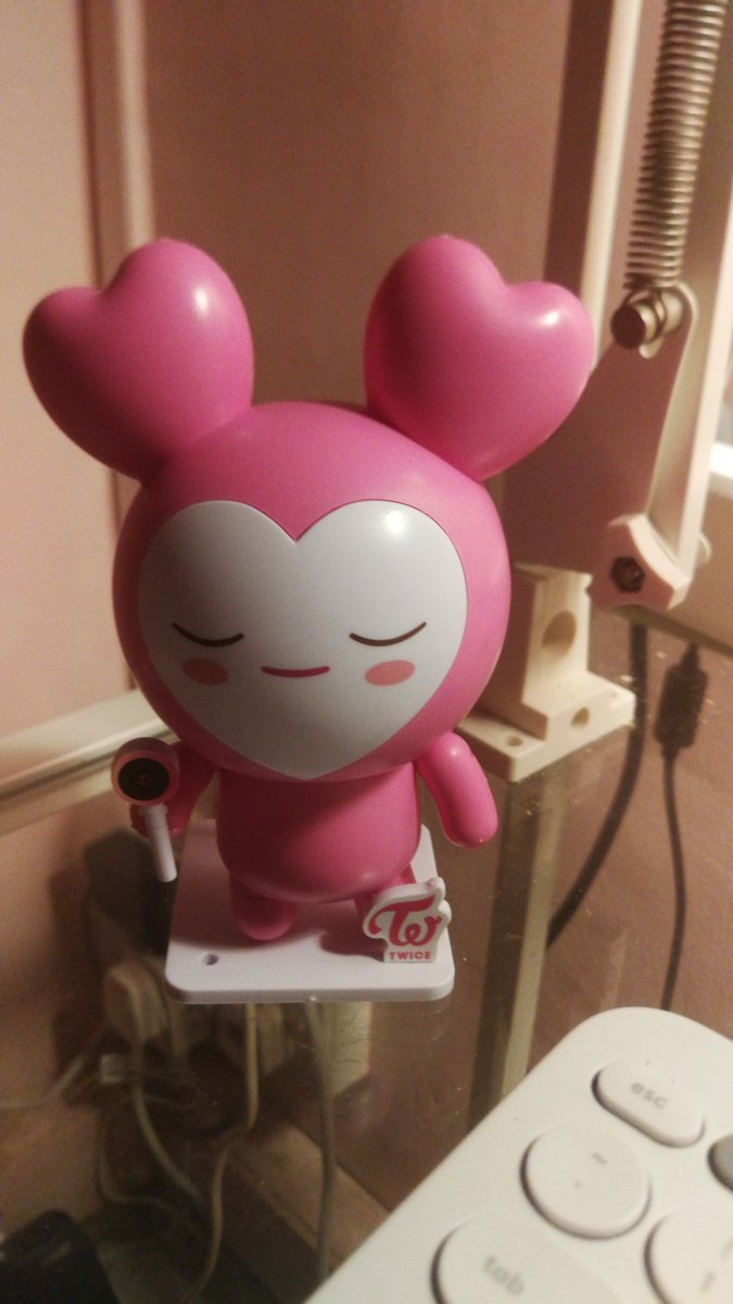 movelystagram's tweet photo. We got a new friend! Thanks to @zaf_tan for kindly giving this precious to us! After months of putting it off. We decided to build out very own!
MiMovely is so happy~ we got a new friend!
#laburi #wemean #labooty #lovely #twice #weappearedintheirvliveyaknow https://t.co/yVzy9Poyaz