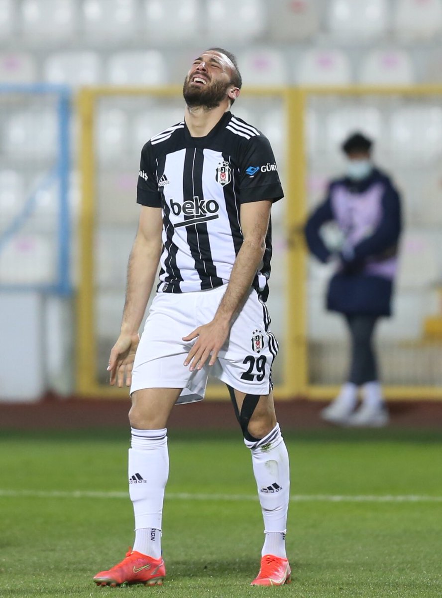 Gecmis olsun Cenk tosun pasa🙏🙏 #ERZvBJK