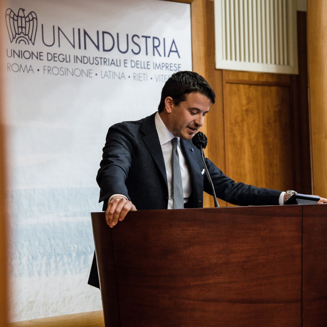 "Il nostro, che è stato un lungo viaggio, per me è stato anche un lungo sogno che grazie a tutti voi ho visto realizzato". Il saluto in Assemblea del nostro Past President <a href="/giulionatalizia/">Giulio Natalizia</a>
➡️ bit.ly/3s6ZfpN
#GiovaneInsiemeANoi