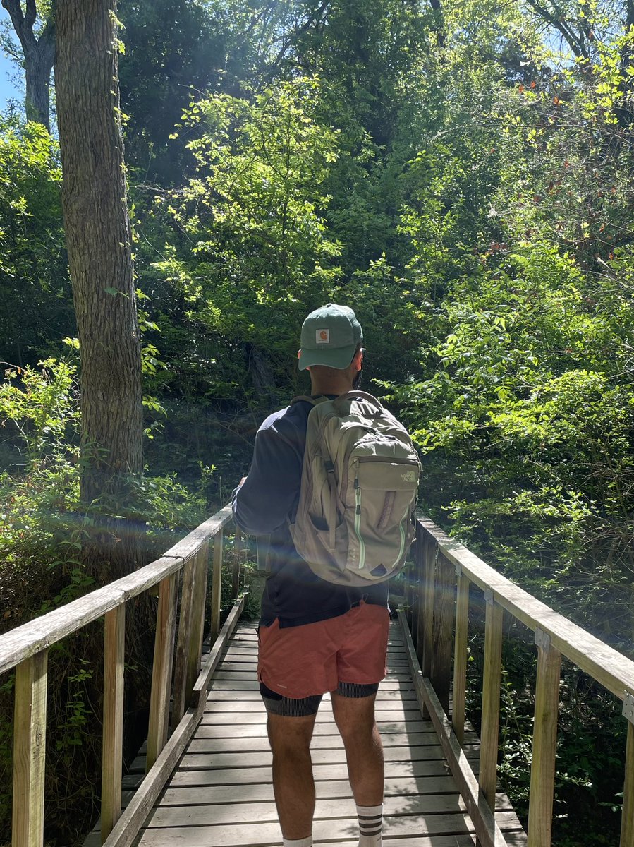 Geovanny_iv's tweet photo. Started rucking every Sunday for 5k. So far it’s painfully great! #getbetter https://t.co/X81TOLuHgw