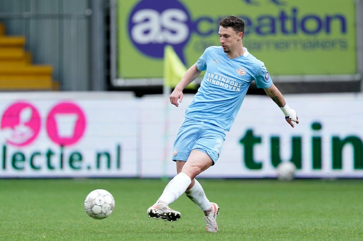 OlivierBoscagli's tweet photo. Great team performance. We keep going ππΌπ΄βͺοΈ
.
#OB28 #VVVPSV @PSV @eredivisie https://t.co/Zn38DHGfza